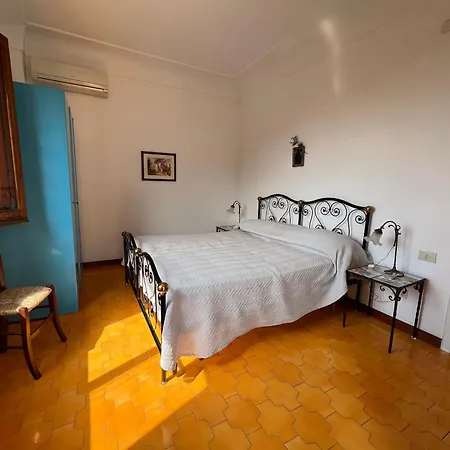Regina Di - Matermania - Apartment Capri